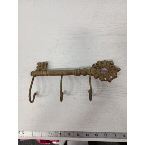 Vintage Cast Iron Skeleton Key Shaped 3 Hook Wall Coat Hanger Key Holder Rustic - Picture 4 of 7
